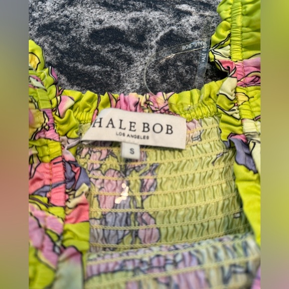 Hadia Silk Top size S. True color is first few pics. - Picture 3 of 11